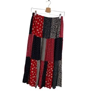 Lucia Lukken Broomskirt